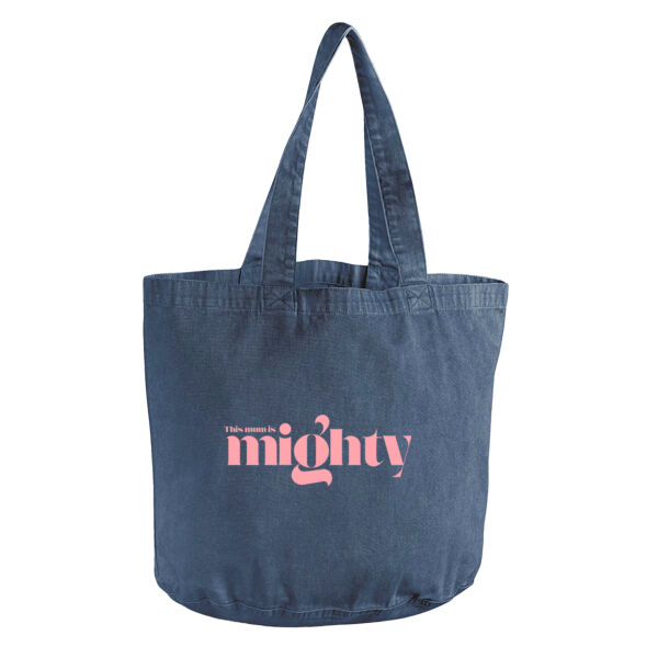This mum is Mighty tote bag in dark blue Thumbnail